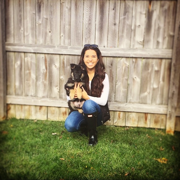 Meet your Posher, Marissa - Picture 1 of 1